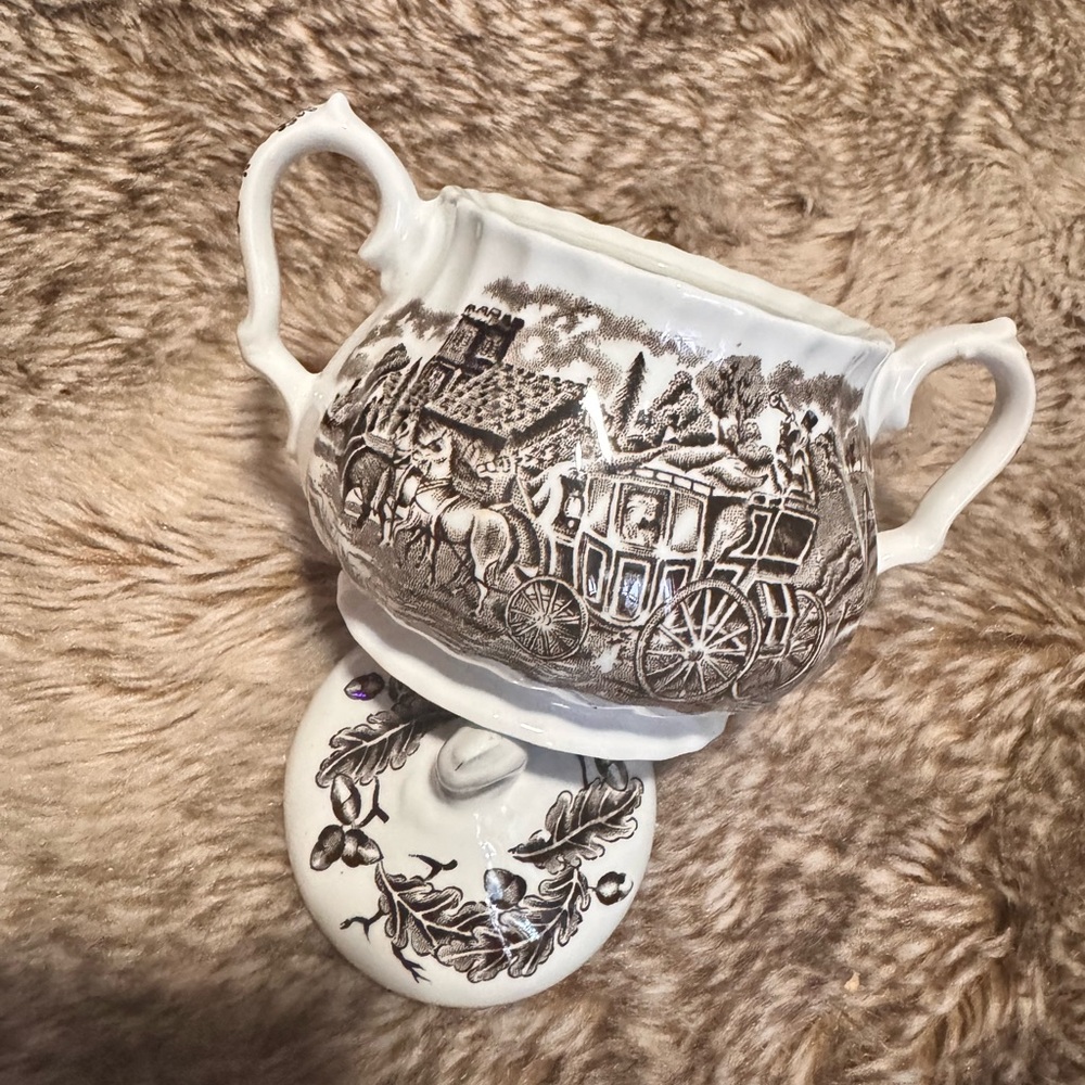 Myott Royal Mail Brown Covered Sugar Bowl
